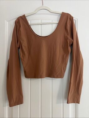 lululemon athletica Long Sleeve Scoop Crop Top - Chestnut Brown